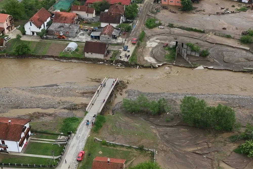 Vanredna situacija u Jagodini, podrumi i garaže pod vodom