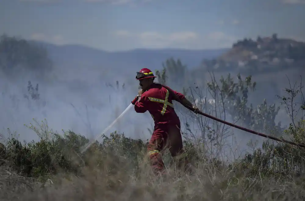 Kanadska provincija Kvebek traži međunarodnu podršku za borbu protiv šumskih požara