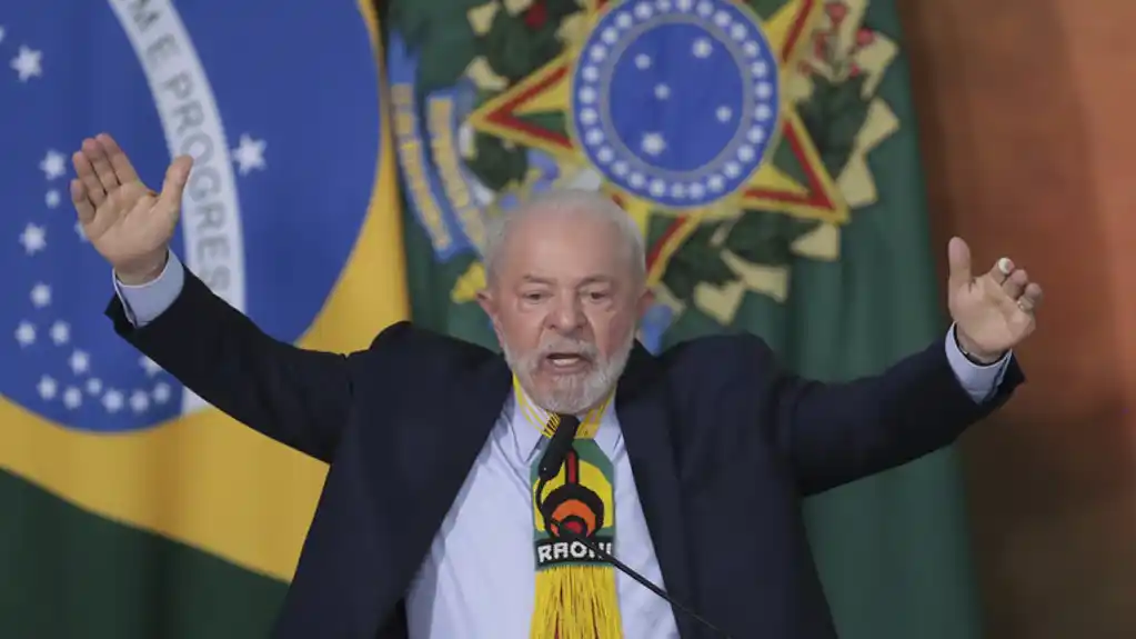 Lula opisao pritvor Asanža kao napad na demokratiju