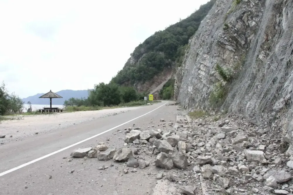 Veliki odroni kod Kraljeva zbog obilnih padavina