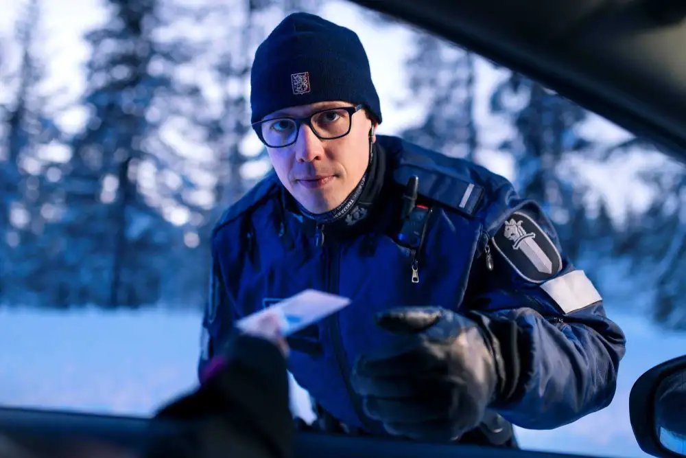 Jedan od najbogatijih ljudi u Finskoj kažnjen je sa 121.000 evra zbog prekoračenja brzine