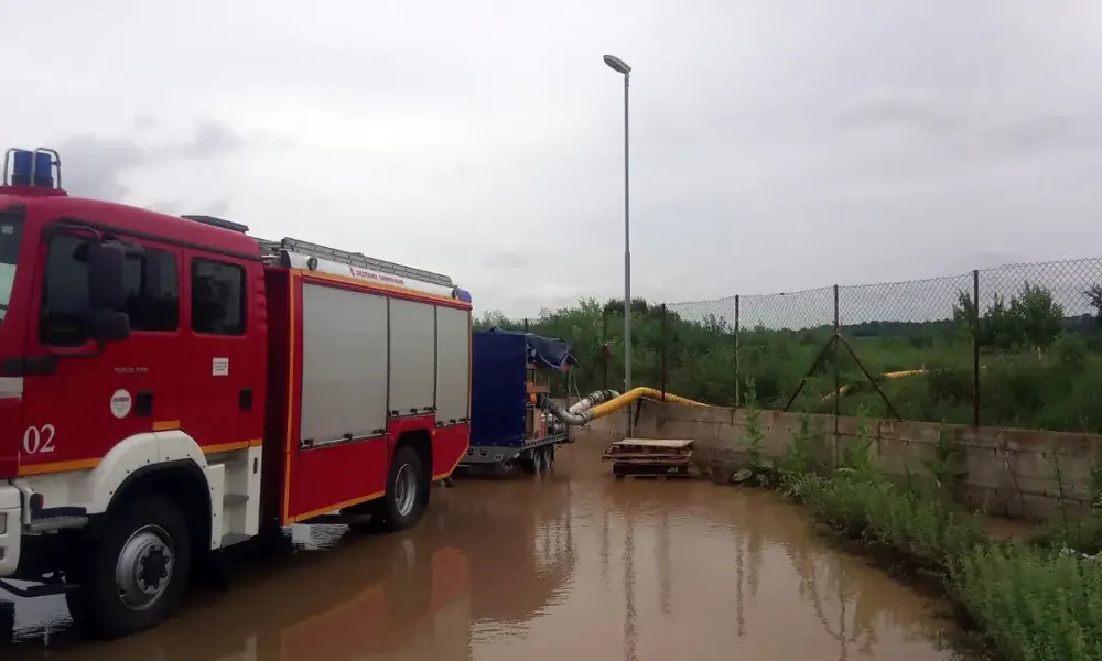 Vanredno u 56 gradova i opština, otklanjaju se posledice poplava