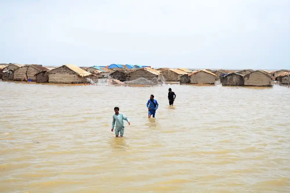 Samit u Parizu da se založi za globalni dug i klimatsku reformu