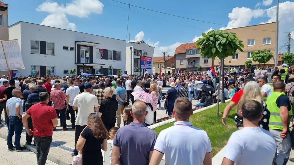 U Gračanici i Gornjem Kuscu skupovi u znak podrške Srbima sa severa Kosova i Metohije