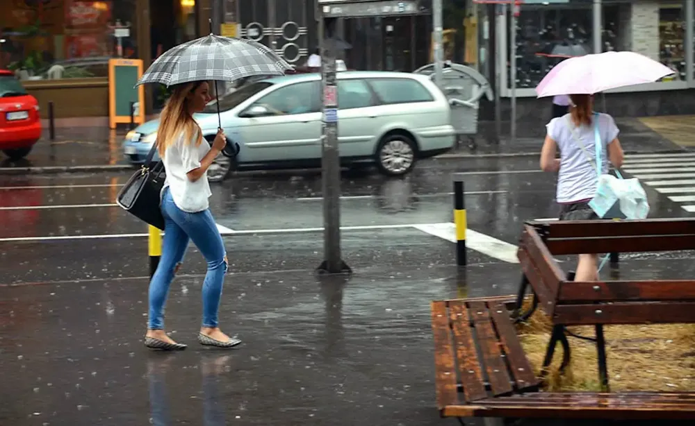 Do kraja dana oblačno sa kišom i svežije, temperatura do 24 stepena