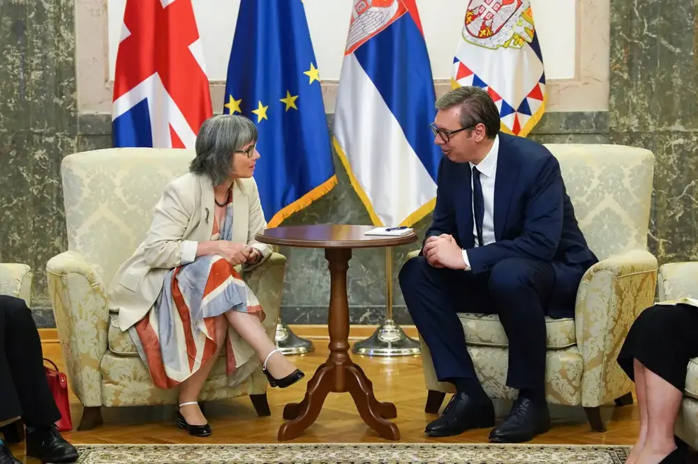 Vučić zahvalio Makleod na doprinosu jačanju odnosa Srbije i Velike Britanije