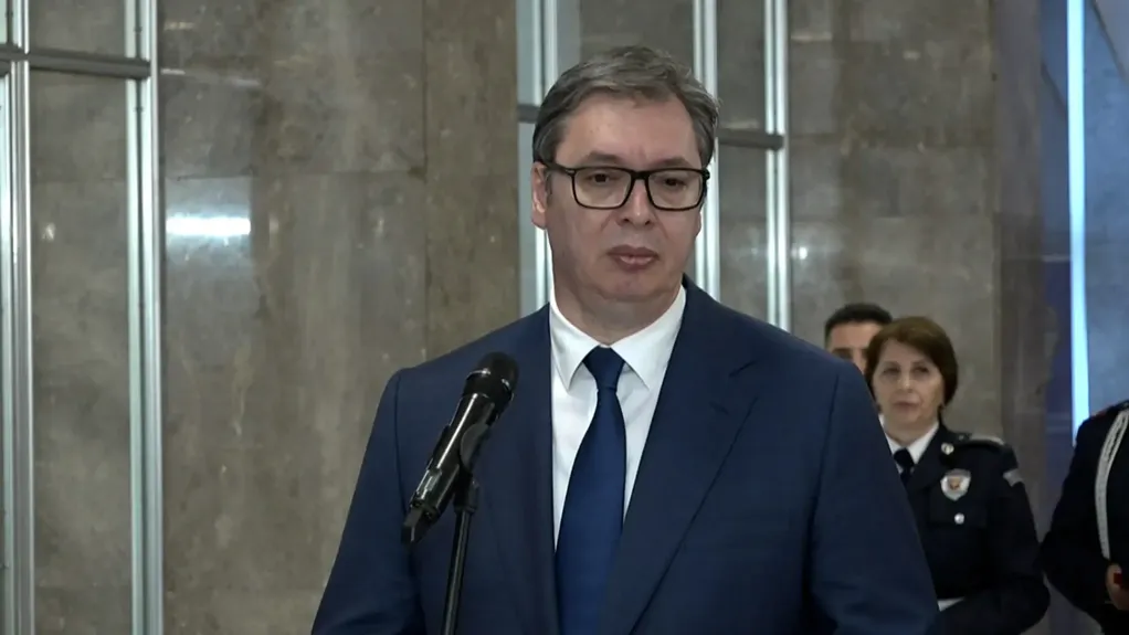 Predsednik Vučić se sutra sastaje sa patrijarhom Porfirijem i Dodikom