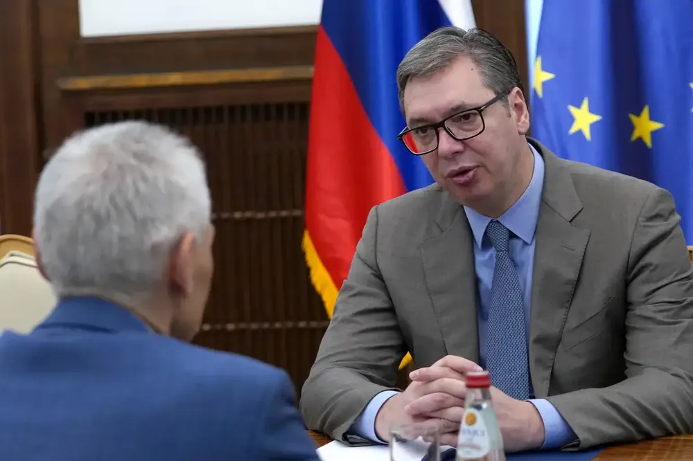 Vučić: Obavestio sam Bocan-Harčenka o nasilju Prištine nad Srbima na KiM