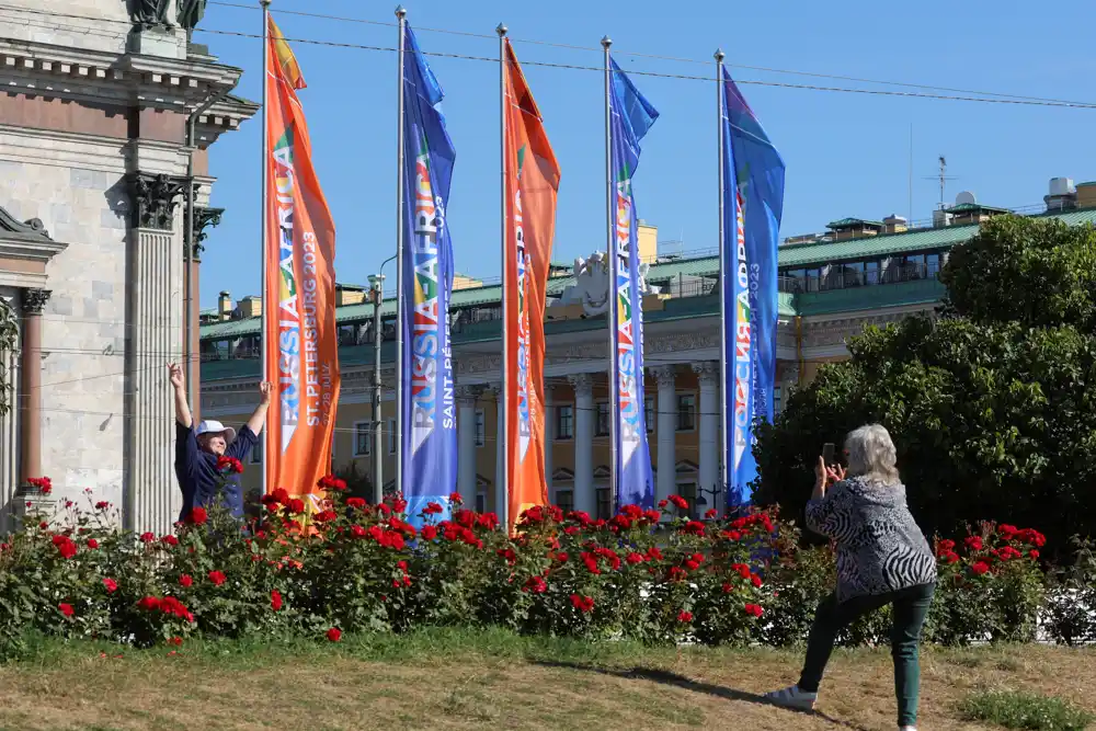 Afrički lideri traže od Putina konkretna obećanja o snabdevanju žitom na samitu