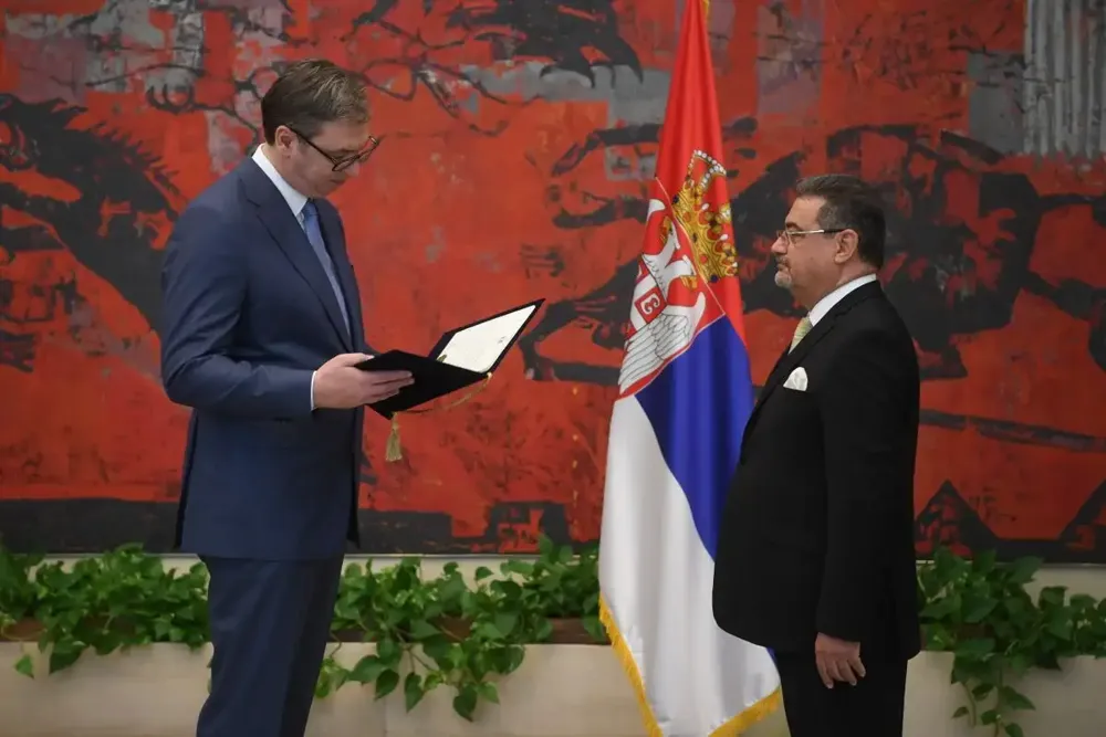 Predsednik Vučić primio akreditive novoimenovanih ambasadora