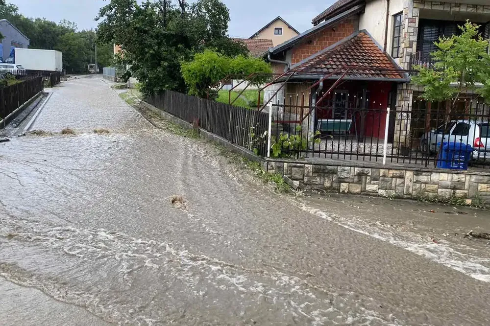 Nevreme u Čačku, ulice poplavljenje