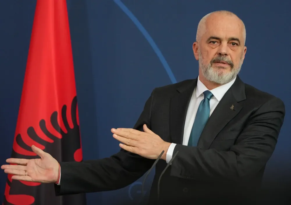 Edi Rama pozvao je na povećanje broja NATO trupa na Kosovu