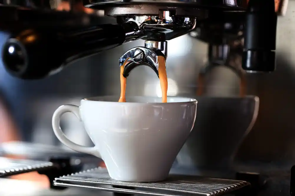 Potrošnja kafe povezana sa smanjenom smrtnošću kod ljudi sa kolorektalnim karcinomom