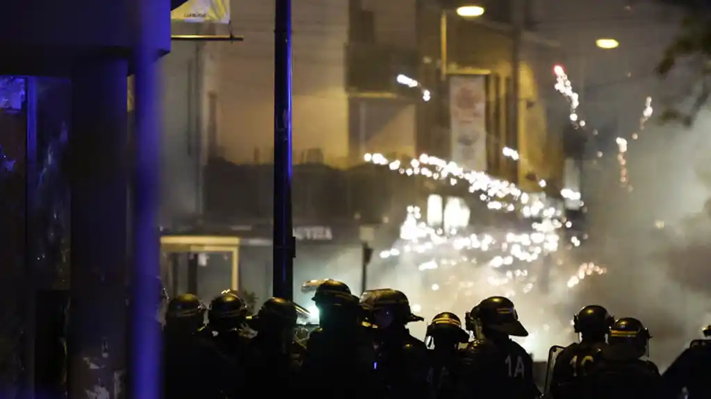 Francuska zabranila prodaju vatrometa na državni praznik