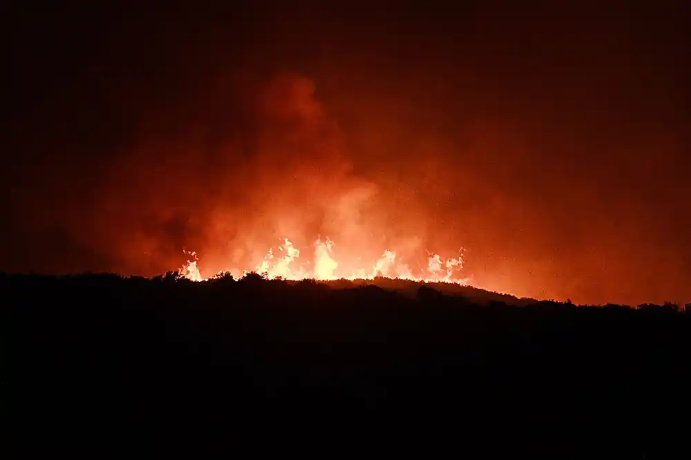 Bukte požari u Grčkoj: Evakuisano još pet sela na granici sa Turskom