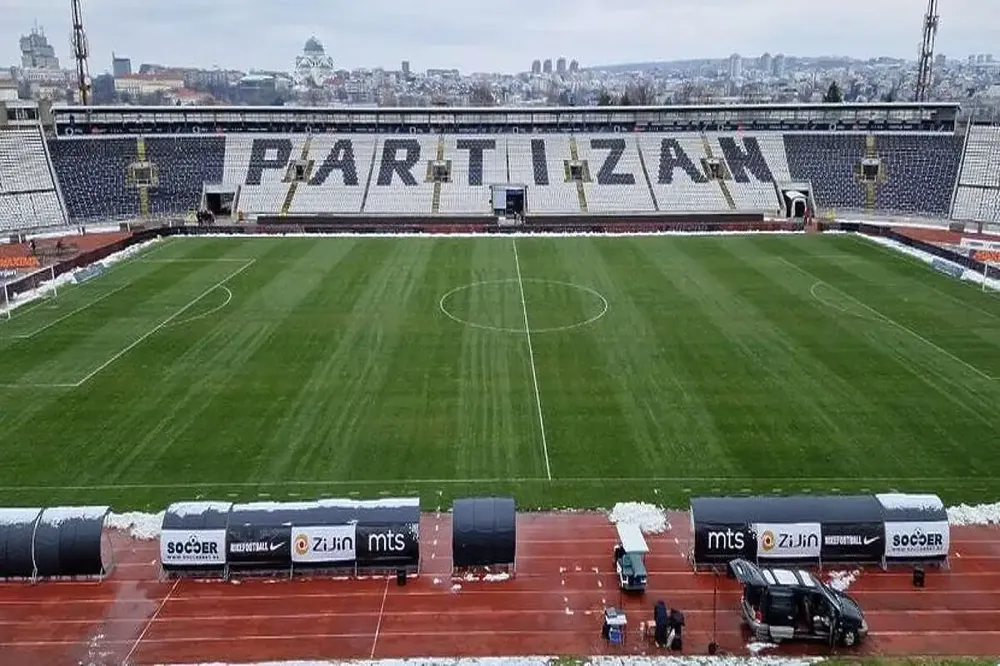 Stadionu Partizana isekli struju zbog duga