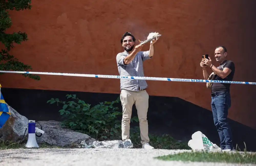 Švedska će preispitati odluku o boravišnoj dozvoli osobe koja je zapalila Kur’an