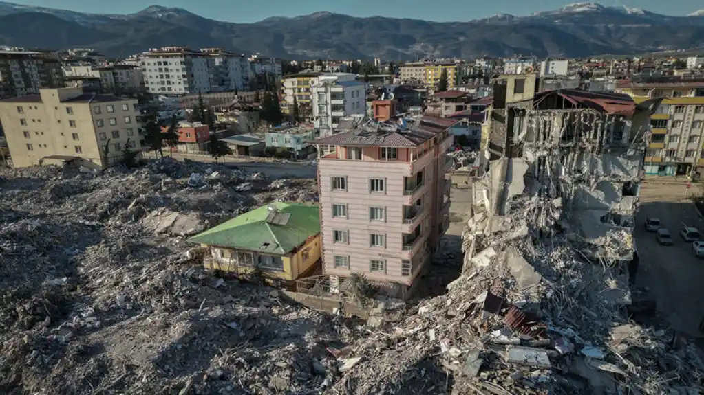 U Turskoj je 351 osoba uhapšena zbog loše gradnje u zoni smrtonosnih zemljotresa