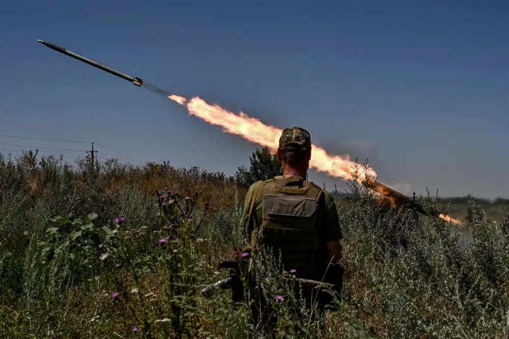 Tri ruske rakete oborene iznad Dnjepropetrovske oblasti