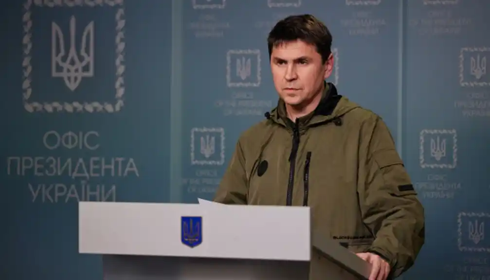 Podoljak: Neodrživi pokušaji da se Ukrajina poveže sa napadom na „Krokus siti hol”