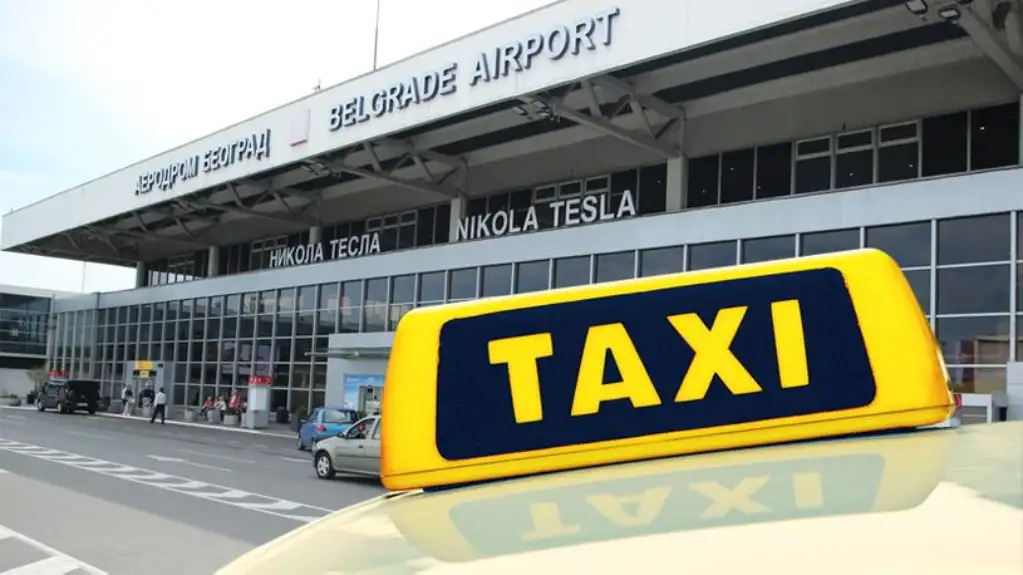 Kontrola taksista na Aerodromu „Nikola Tesla“, dva oduzeta vozila