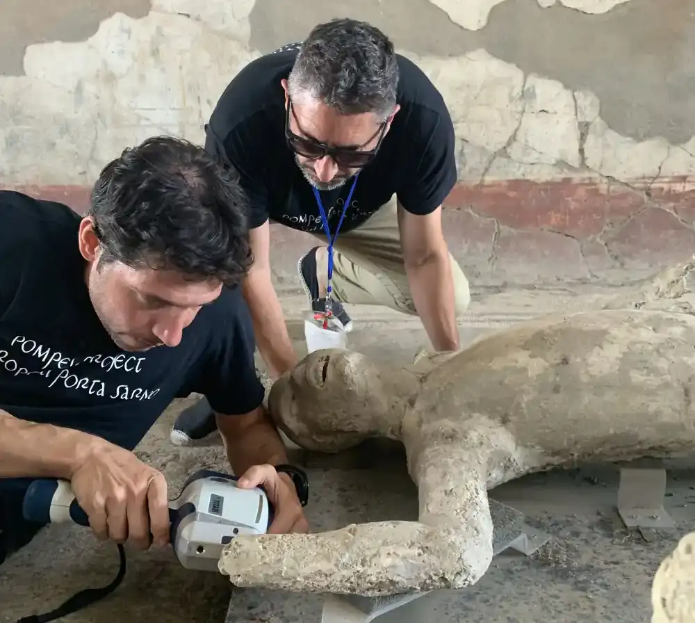 Analize žrtava Pompeja rendgenskom fluorescencijom sugerišu da su umrle od gušenja