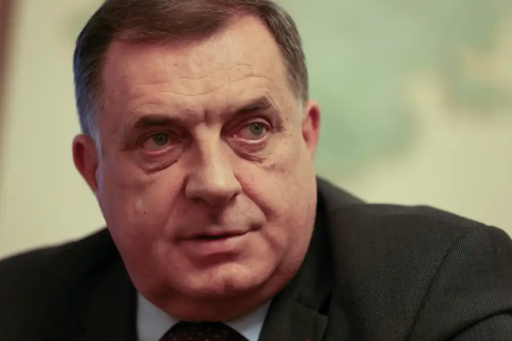 Dodik: Sraman čin Crne Gore; Jasenovac i Srebrenica nisu uporedivi