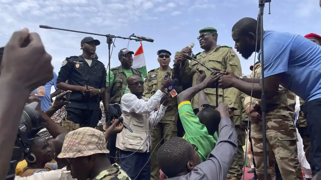Zatvoren vazdušni prostor Nigera, pučisti pozivaju građane da budu spremni da brane državu