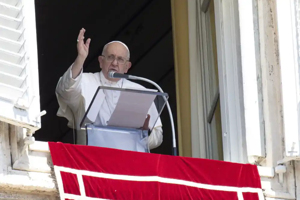 Papa Franja osudio je „bol i sramotu“ zbog smrti migranata na Mediteranu