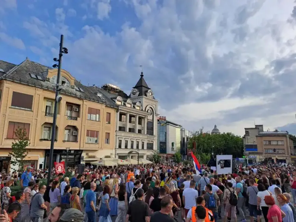 Novi protest Srbija protiv nasilja u više gradova: Fokus početak školske godine