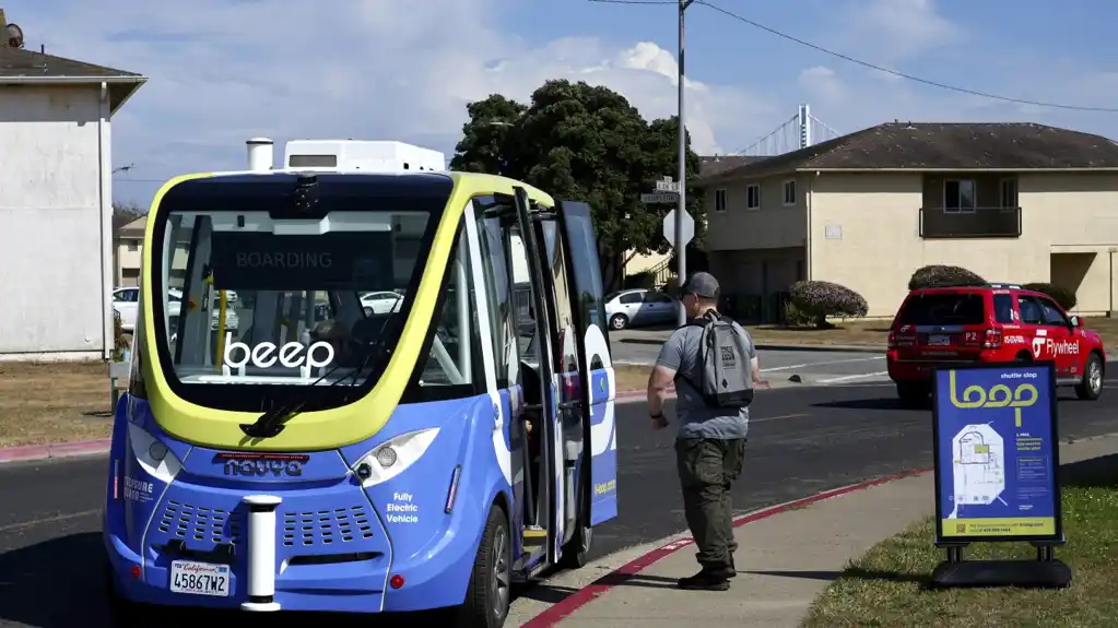 San Francisko pokreće autobusku uslugu bez vozača nakon proširenja robotaksija