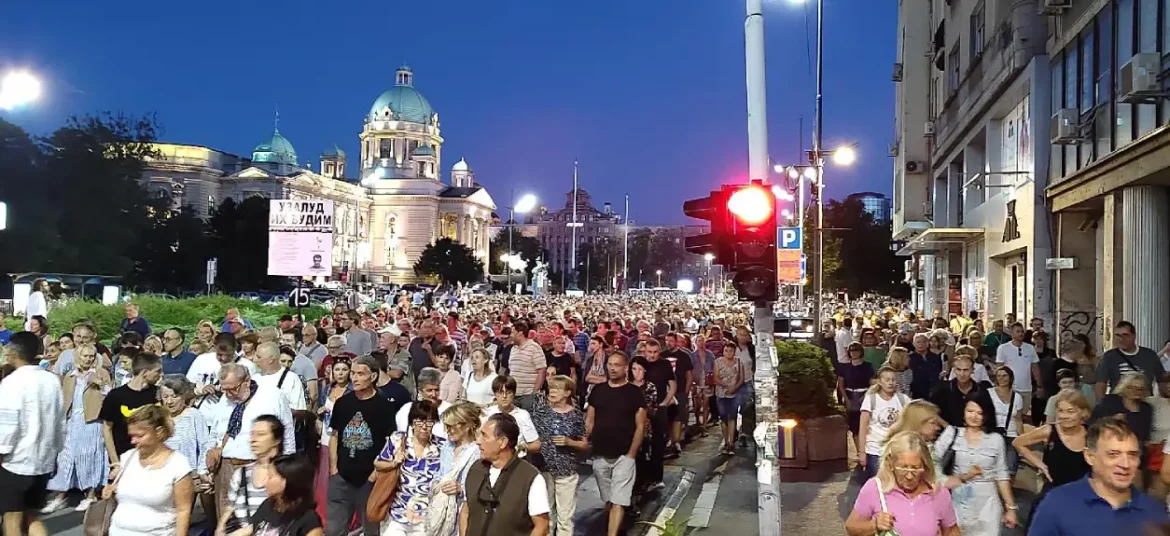 Protest završen ispred REM