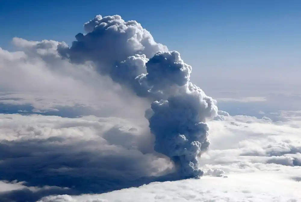 Na Islandu su pozvali na evakuaciju stanovništva zbog opasnosti od erupcije vulkana