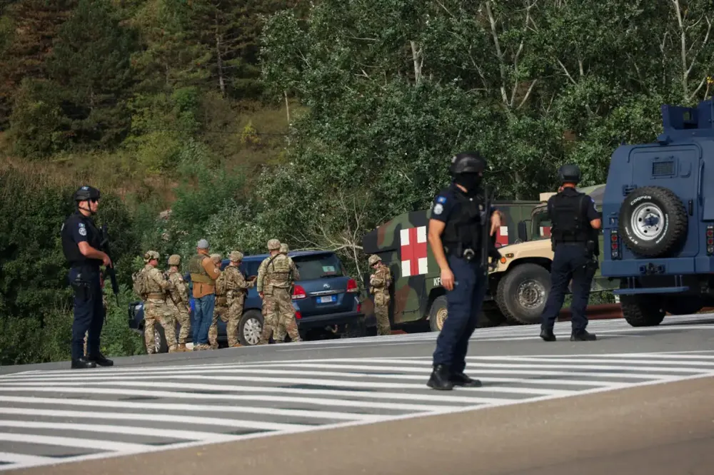 Kosovo tvrdi da je zaplenilo desetine komada oružja tokom operacije protiv napadača