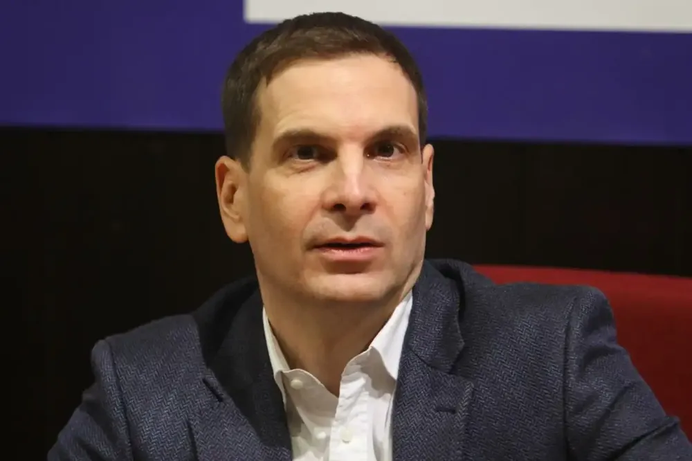 Jovanović: SNS misli da je Srbija samo njihova, to je ludilo koje zabrinjava