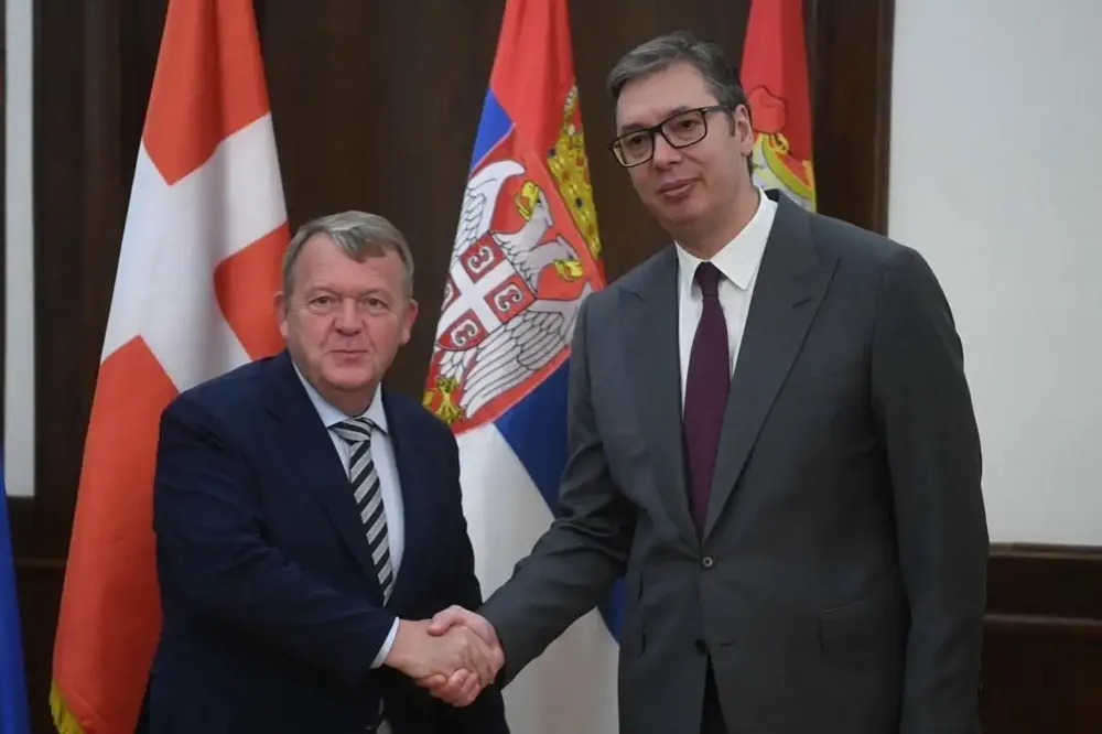 Predsednik Vučić sa danskim šefom diplomatije Rasmusenom o situaciji na KiM i bilateralnim odnosima