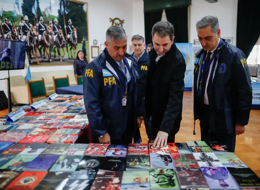 Argentinska policija zatvorila nacističku i antisemitsku prodavnicu knjiga