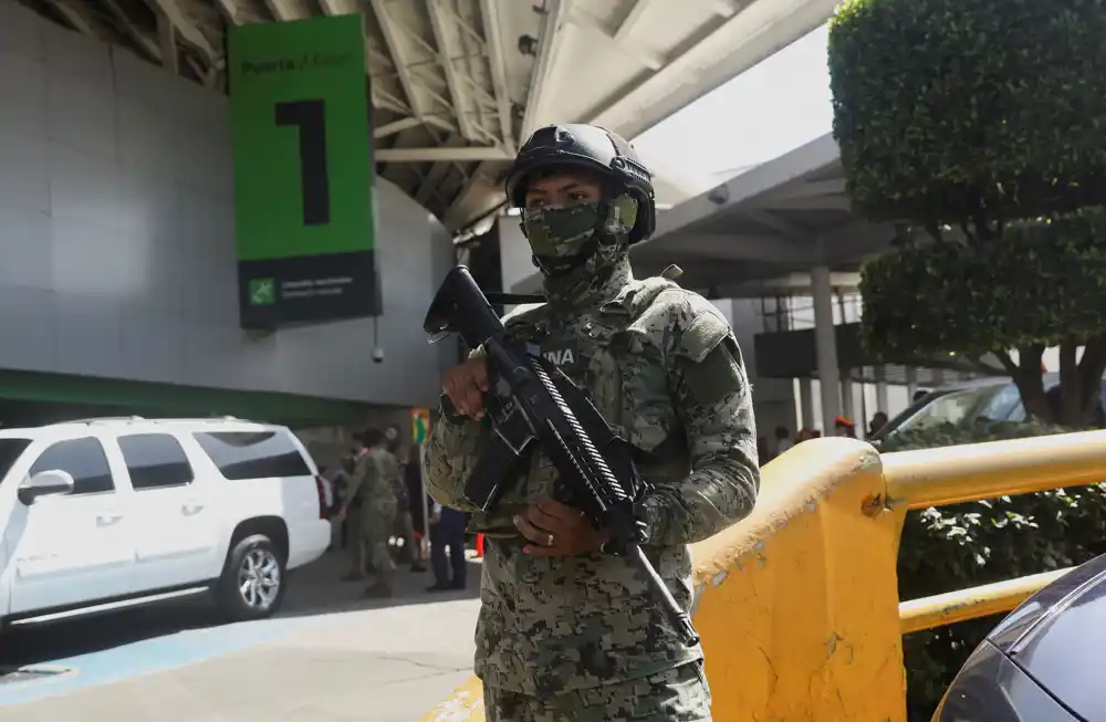 U pucnjavi u meksičkom gradu Kuernavaka poginulo je 9 ljudi, uključujući dvoje policajaca