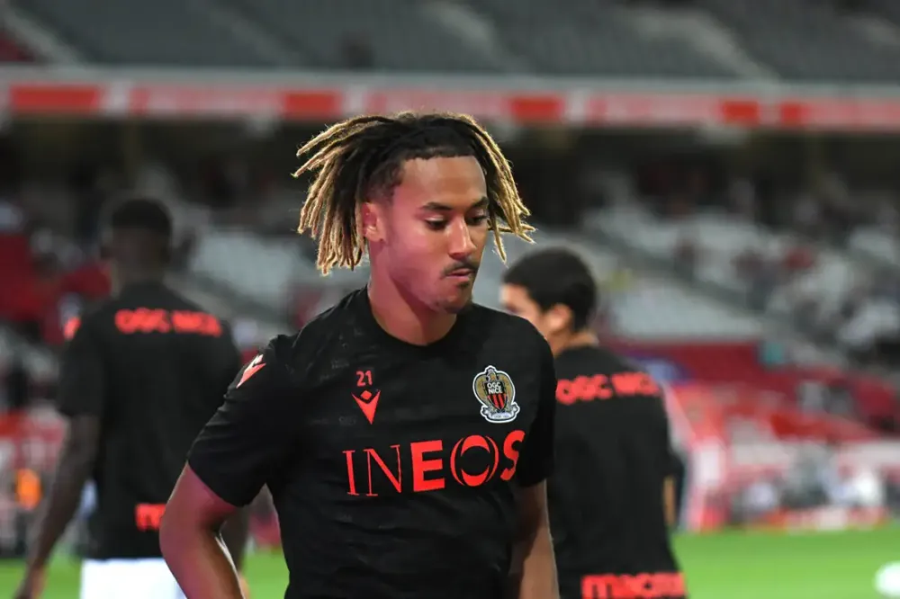 Fudbaler Nice preti da će skočiti s mosta