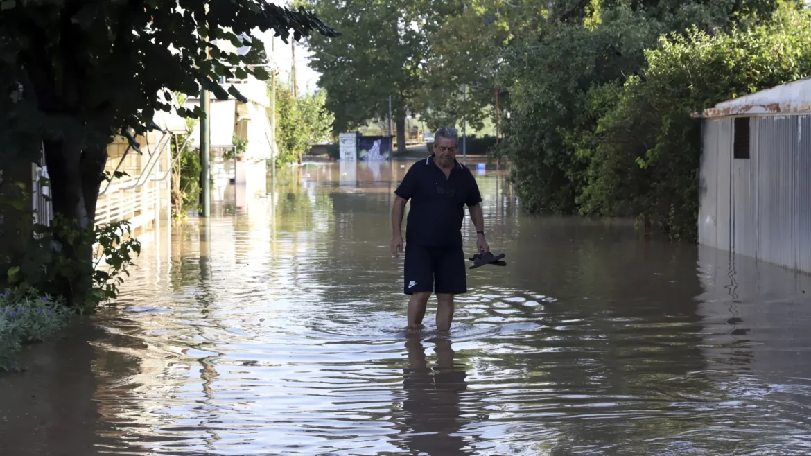 Počela evakuacija srpskih turista u Grčkoj