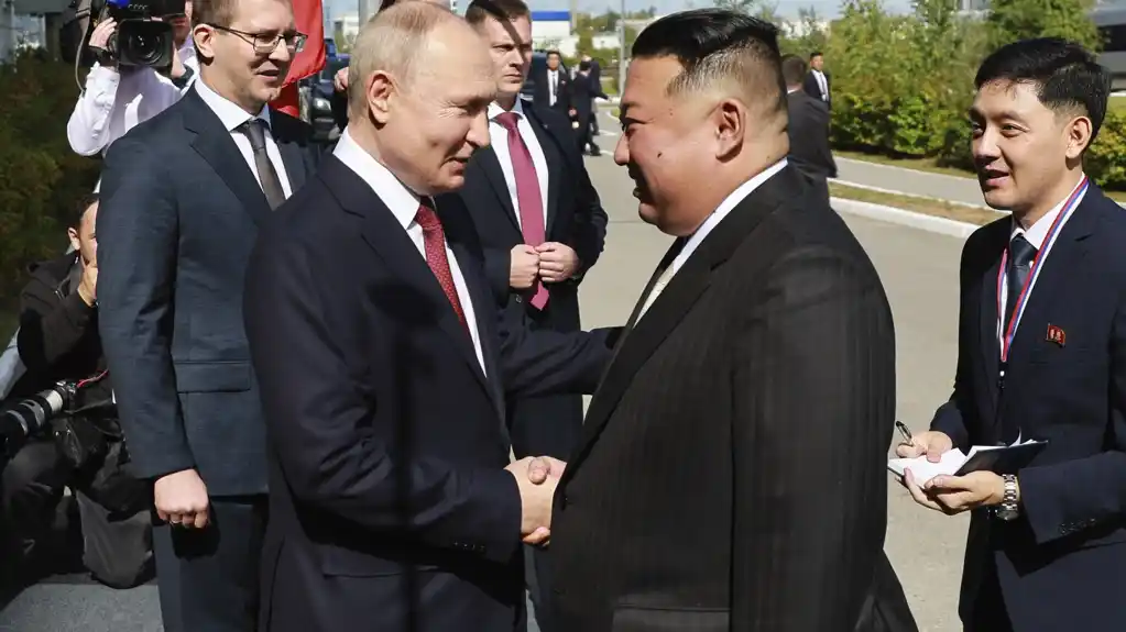 Putin i Kim završili petočasovne razgovore, severnokorejski lider krenuo ka Pjongjangu