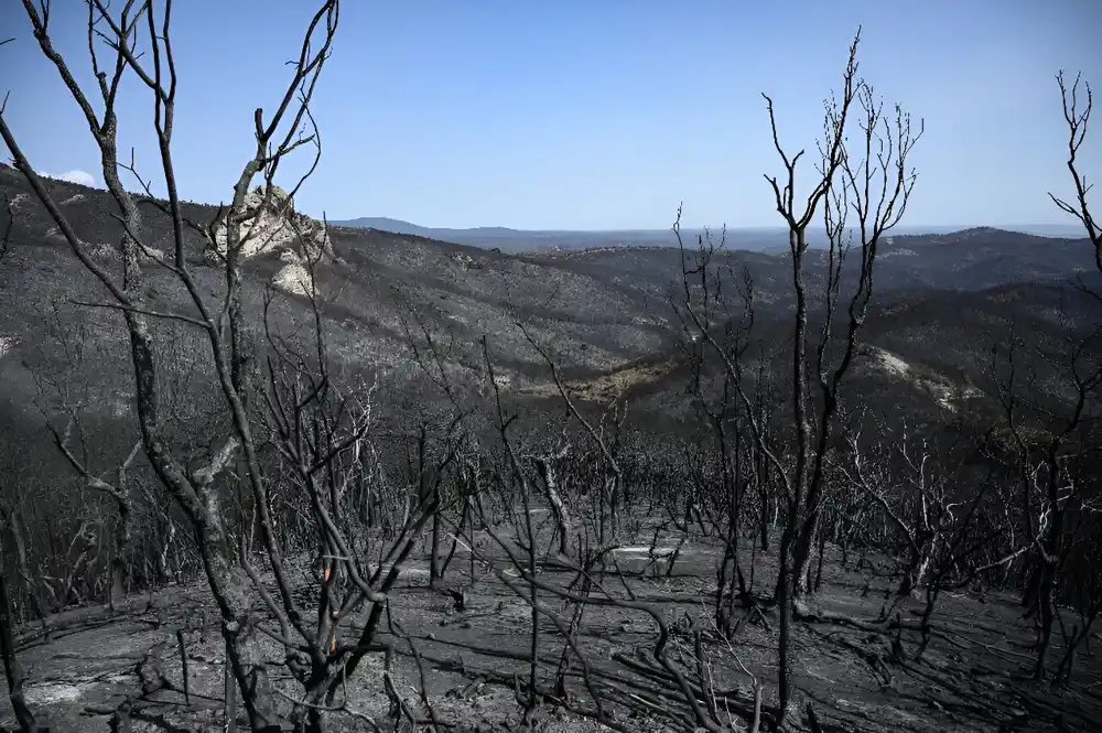 Ogroman požar u Grčkoj pod kontrolom