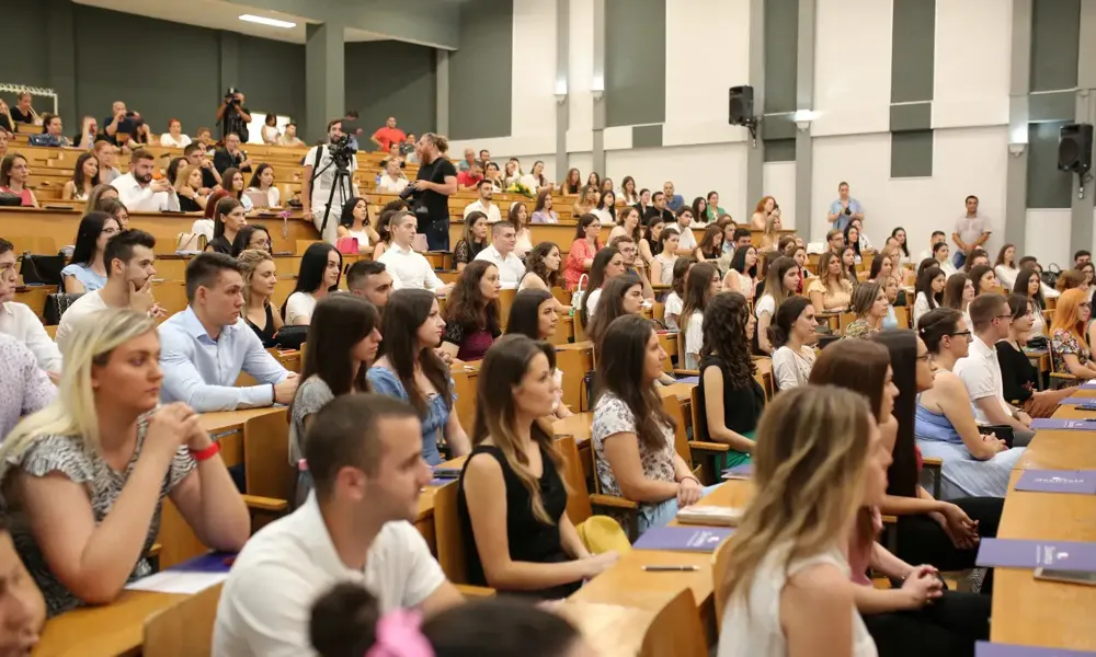 Starim studentima produžen rok za diplomiranje