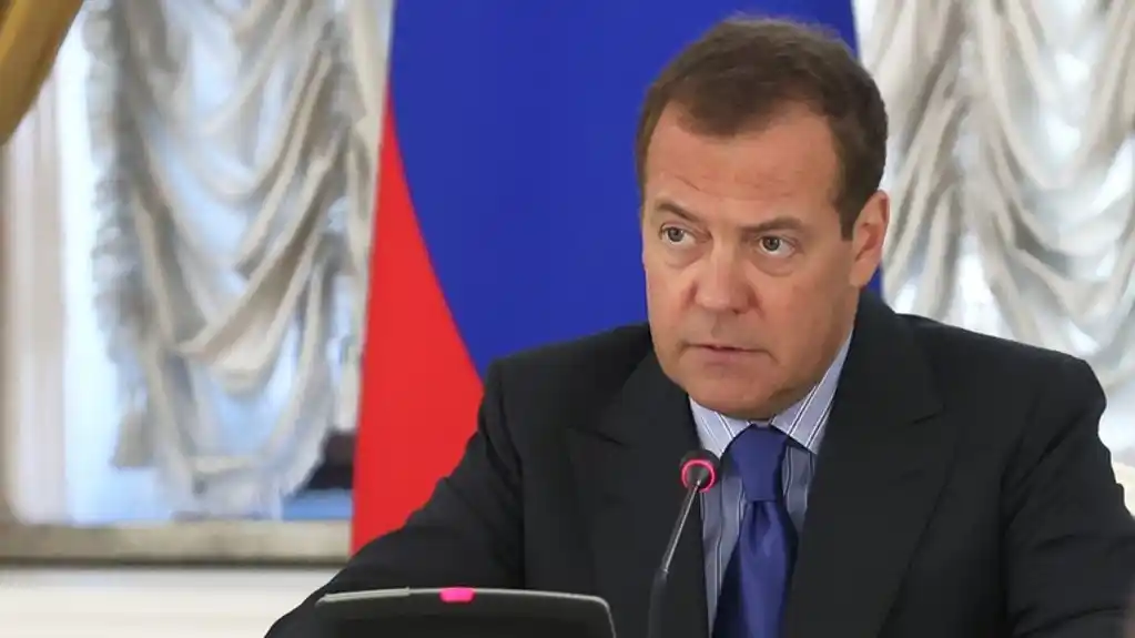 Medvedev: Zapadni pristalice Ukrajine su „pronacistička koalicija“