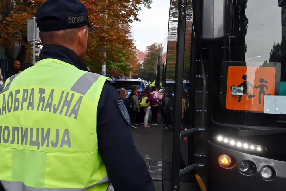 Policija kontrolisala vozače – njih 10 hteli da pijani voze decu na ekskurzije