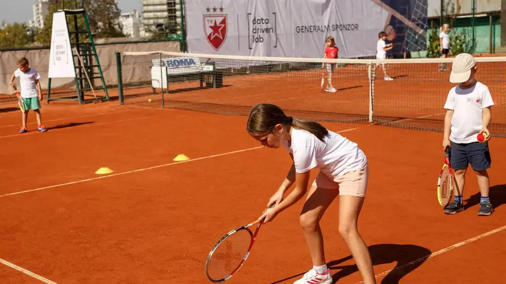 Crvena zvezda organizuje do kraja oktobra besplatnu školu tenisa za decu