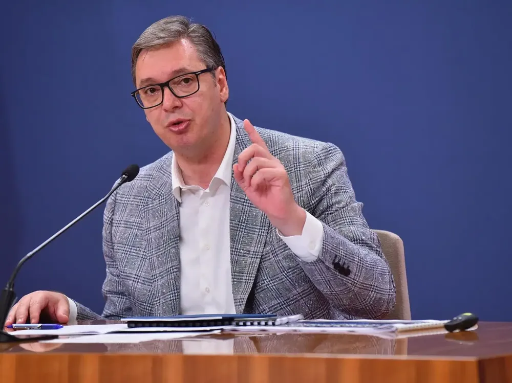 Vučić osuđuje pretnje i podržava pravo na mišljenje u slučaju profesora Gruhonjića