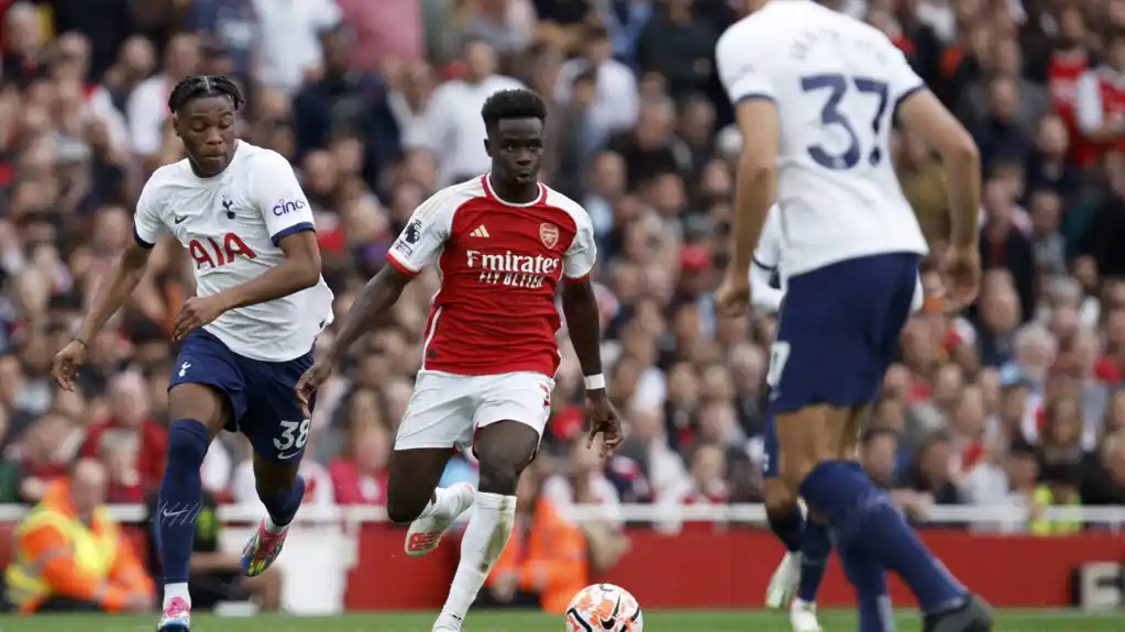Arsenalov Bukajo Saka propušta mečeve zbog povrede tetive