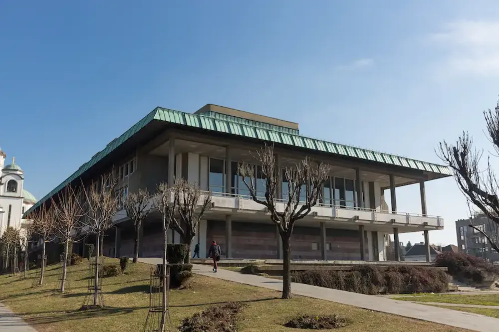 Radnici Narodne biblioteke Srbije u ponedeljak u jednočasovnom štrajku zbog lošeg položaja