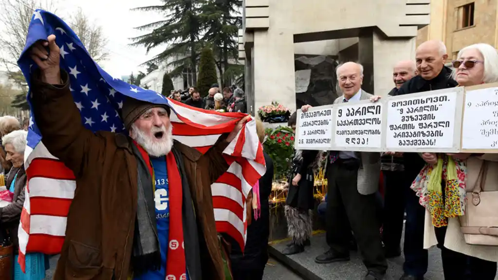 Gruzija tvrdi da SAD finansiraju zaverenike „nasilne“ revolucije u boji